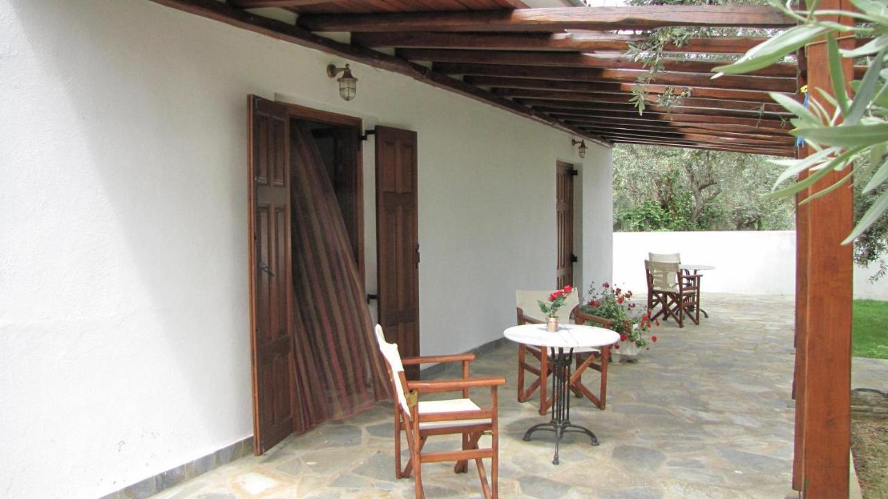 Razi Beach Lefokastro Exterior foto