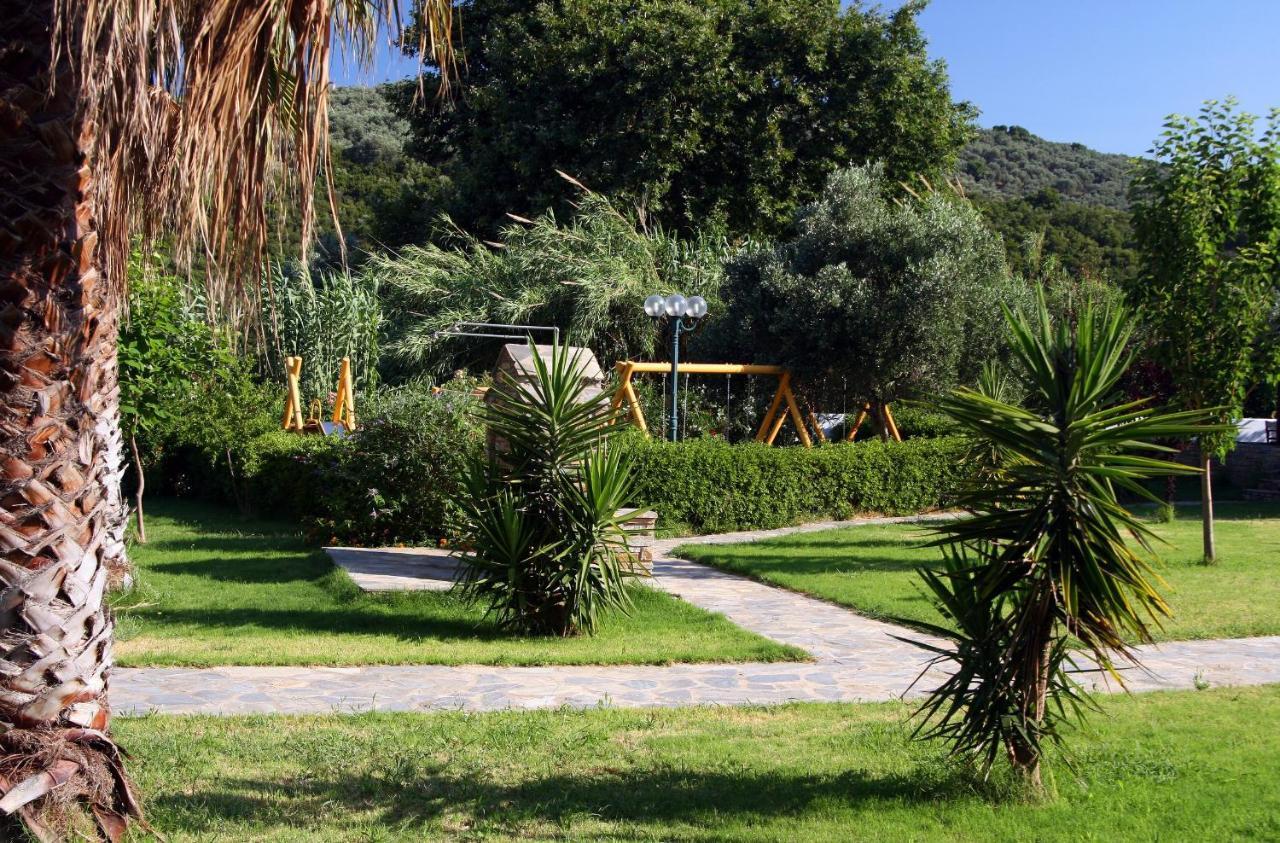 Razi Beach Lefokastro Exterior foto
