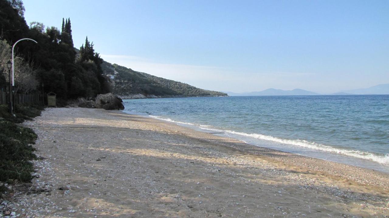 Razi Beach Lefokastro Exterior foto